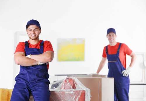 Removal truck hire in Battersea for local home and business moves