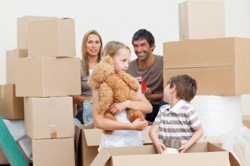 Battersea moving truck service for apartments, offices, and bulky items